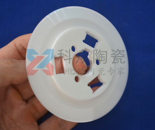 陶瓷刀具的優(yōu)缺點有哪些，我們應(yīng)注意什么？（