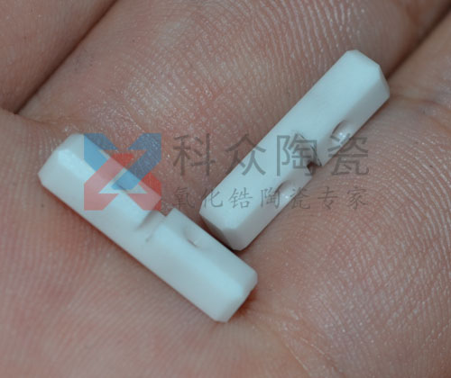 功能陶瓷半導(dǎo)體化的途徑，基本原理是什么？