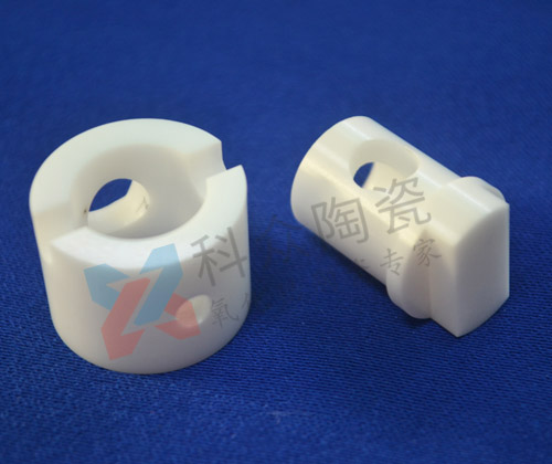 工業(yè)陶瓷在擠壓成型時應注意什么？