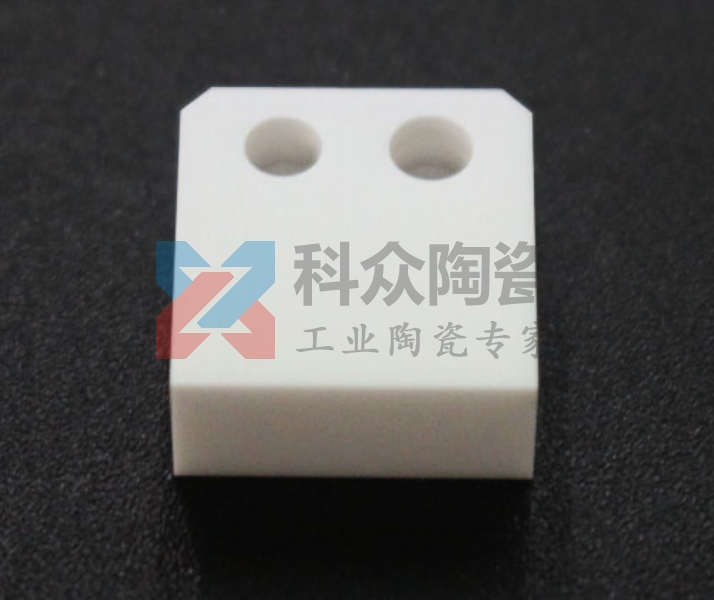 導(dǎo)致氧化鋯陶瓷結(jié)構(gòu)件變形的原因有哪些？（圖